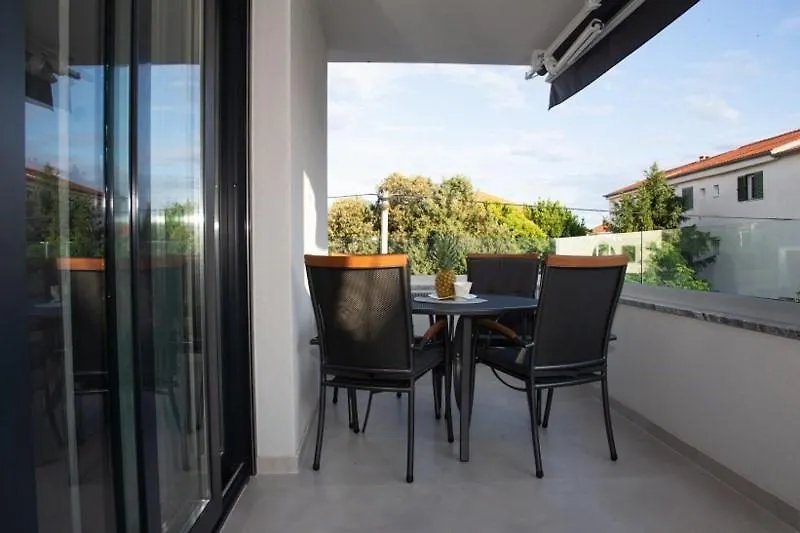 Villa Stella Zadar Guest house